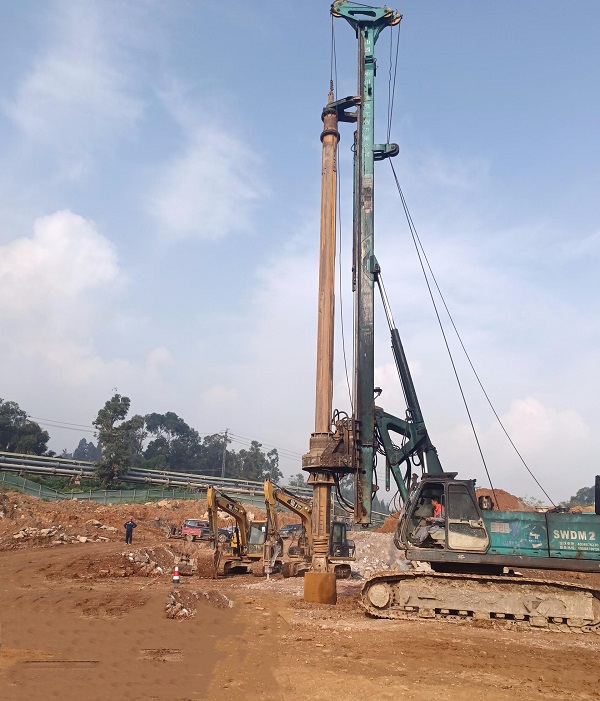 1726638045810 11 - 600